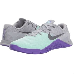 EUC Metcon 3 - Grey / Hyper Grape